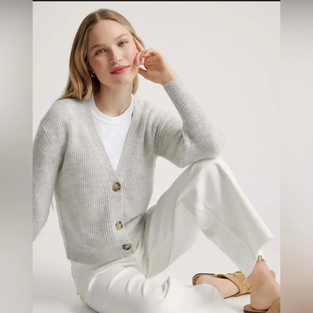 Quince baby alpaca wool cropped cardigan - Picture 3 of 12